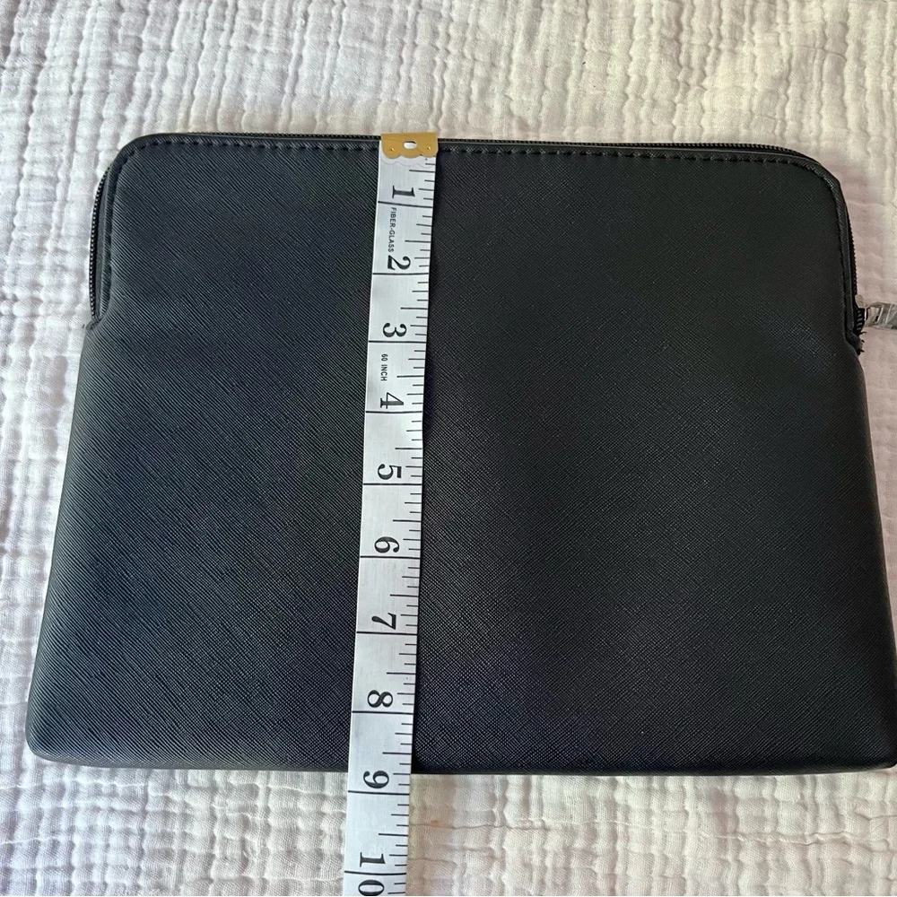 Bvlgari | NWOT Black Zip Cosmetic Travel Pouch- Unisex